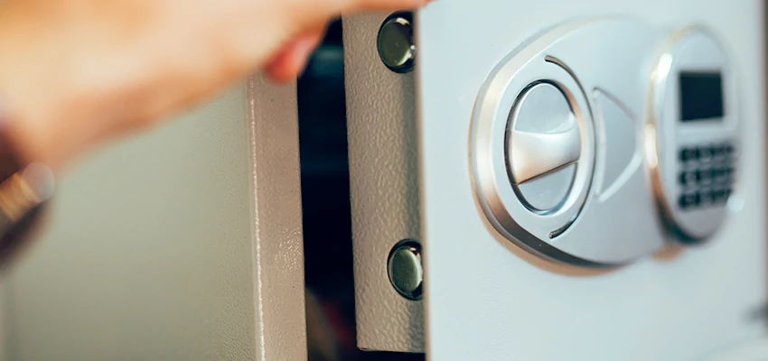 Fingerprint Safe Openers in Tracy, CA