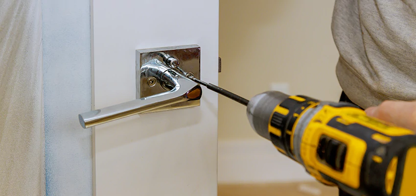 After-hours Locksmith  For Lock Troubleshooting in Tracy, California